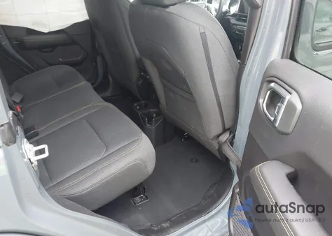 2024 Jeep Wrangler 4-Door Sahara 4X4 из США, поврежденный, VIN 1C4PJXEG3RW260767